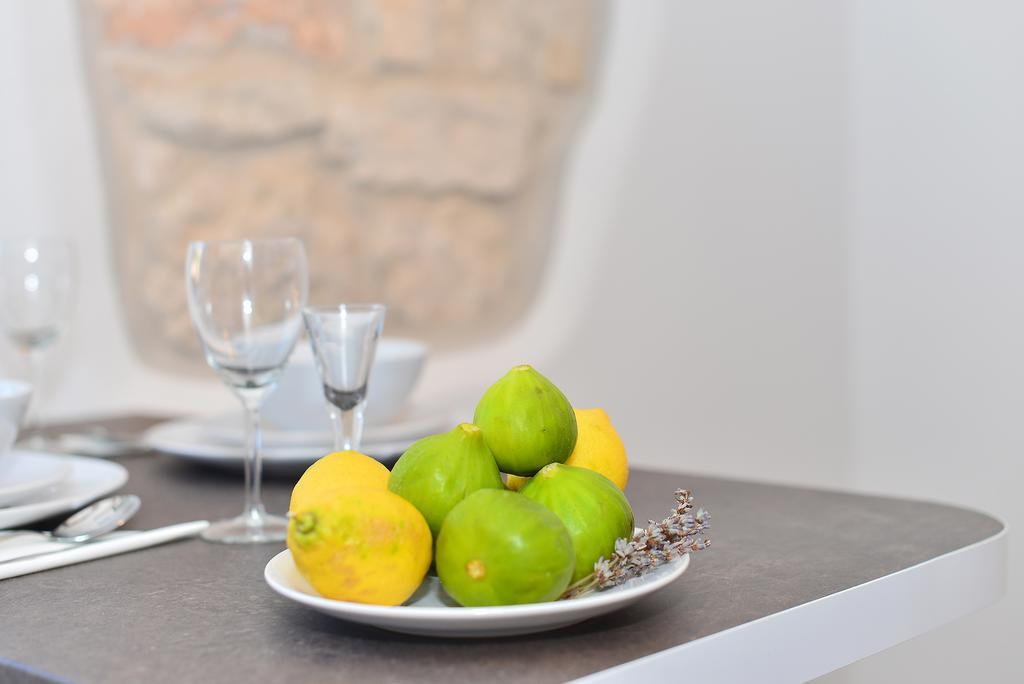 Apartments And Rooms Kampanel Hvar Town Bagian luar foto